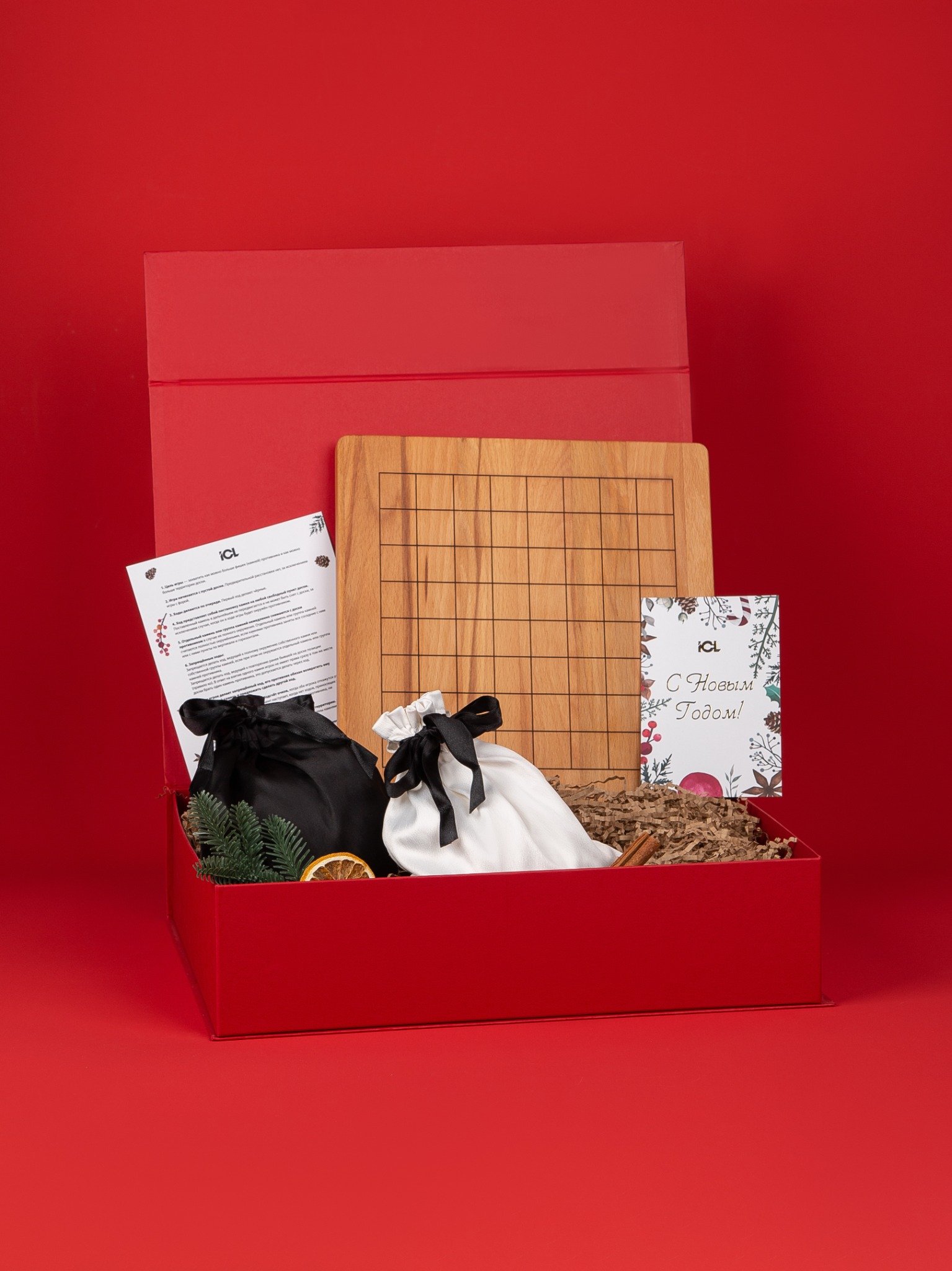 Новогодние боксы для «Сбер Первый» в трёх вариациях