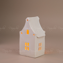 Домик-подсвечник ручной работы